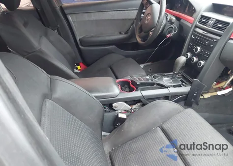 2008 Pontiac G8 из США, поврежденный, VIN 6G2ER57748L136659